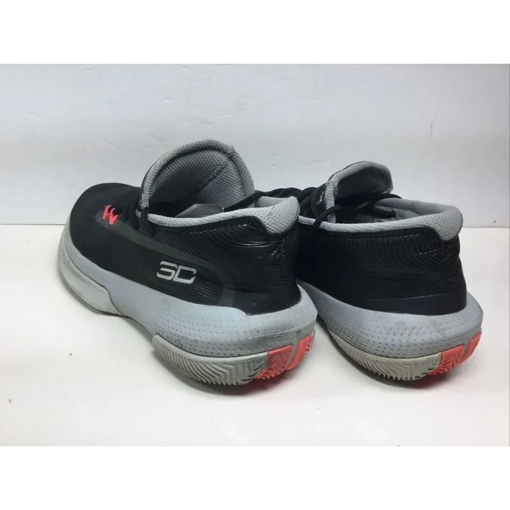 Under Armour SC‎ 3Zero III 3022117-001 Black Youth Size 7Y Basketball Shoes